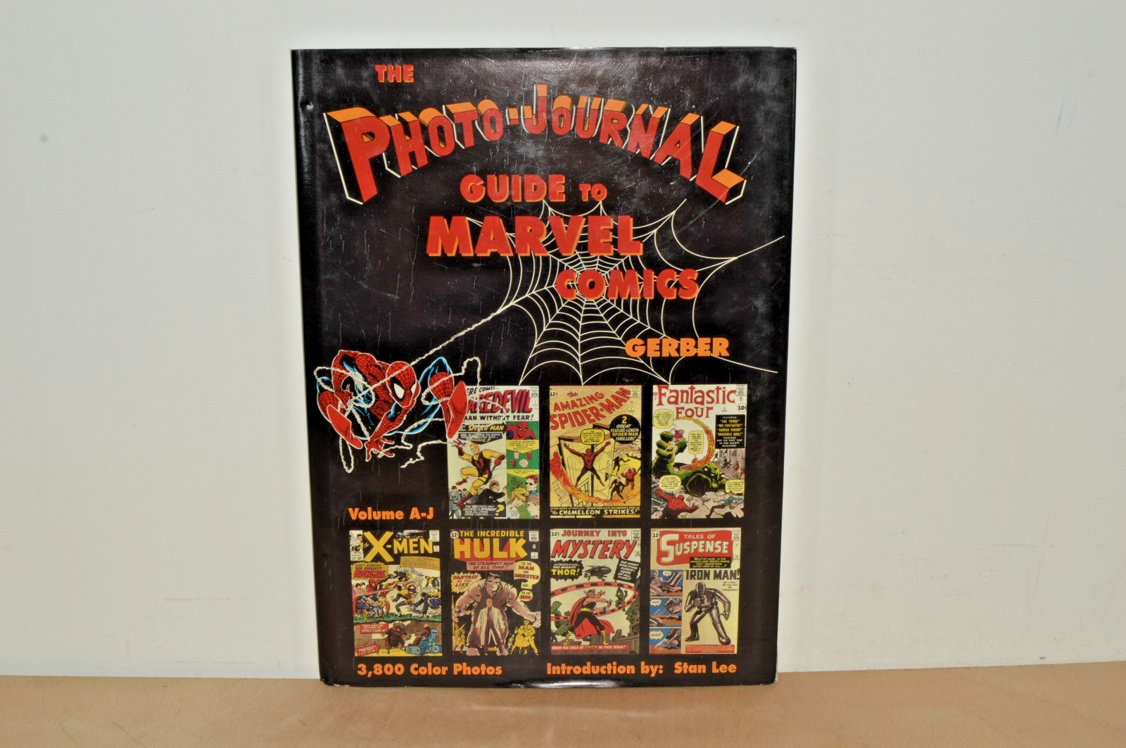 The Photo-Journal Guide to Marvel Comics Volume A-J - Ernst Gerber HB (#R1)
