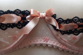 AGENT PROVOCATEUR Pink Black Lace & Ribbons Open Cup Balconette Bra size 34C