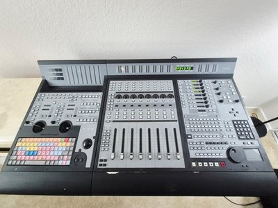 Digidesign Avid Pro Control Main Unit 8-Fader Studio Controller And Edit Pack