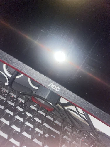 AOC Gaming Q27G4XF 27 Zoll QHD Monitor, 180 Hz, 0.5ms, FreeSync Premium, HDR10 (