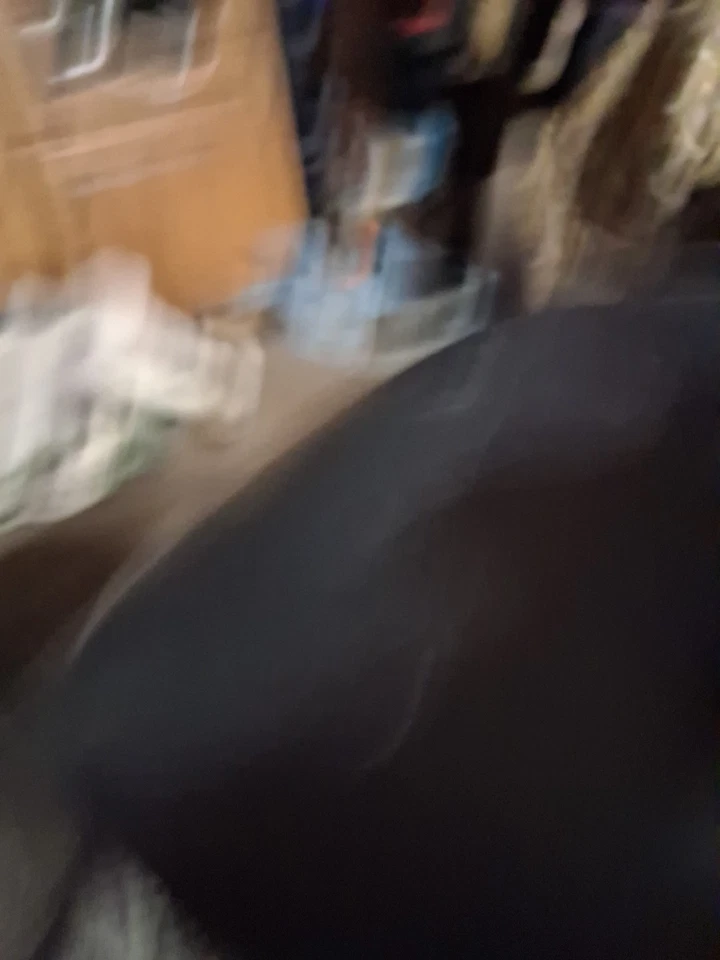 老式古董蚀刻纯色黄铜花瓶手工制作雕刻印度黄铜花瓶  — 第 2/4 张图片