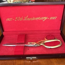 8-1/2” Forged Gold handle Dressmaker Shear Special edition