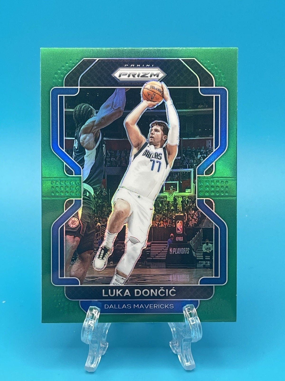 2021-22 Panini Prizm Luka Doncic #223 Green Prizm
