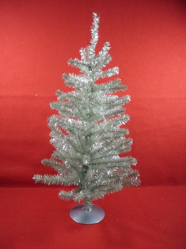 Vtg Tabletop Mantle Silver Christmas Tree Aluminum? Feather Retro MidCentury Mod - Picture 2 of 14