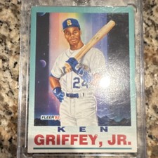 Fleer 1992 Ken Griffey Jr Seattle Mariners #709 Pro Visions Base Set Card