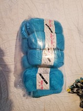 Une, Deux, Trois yarn by Reynolds