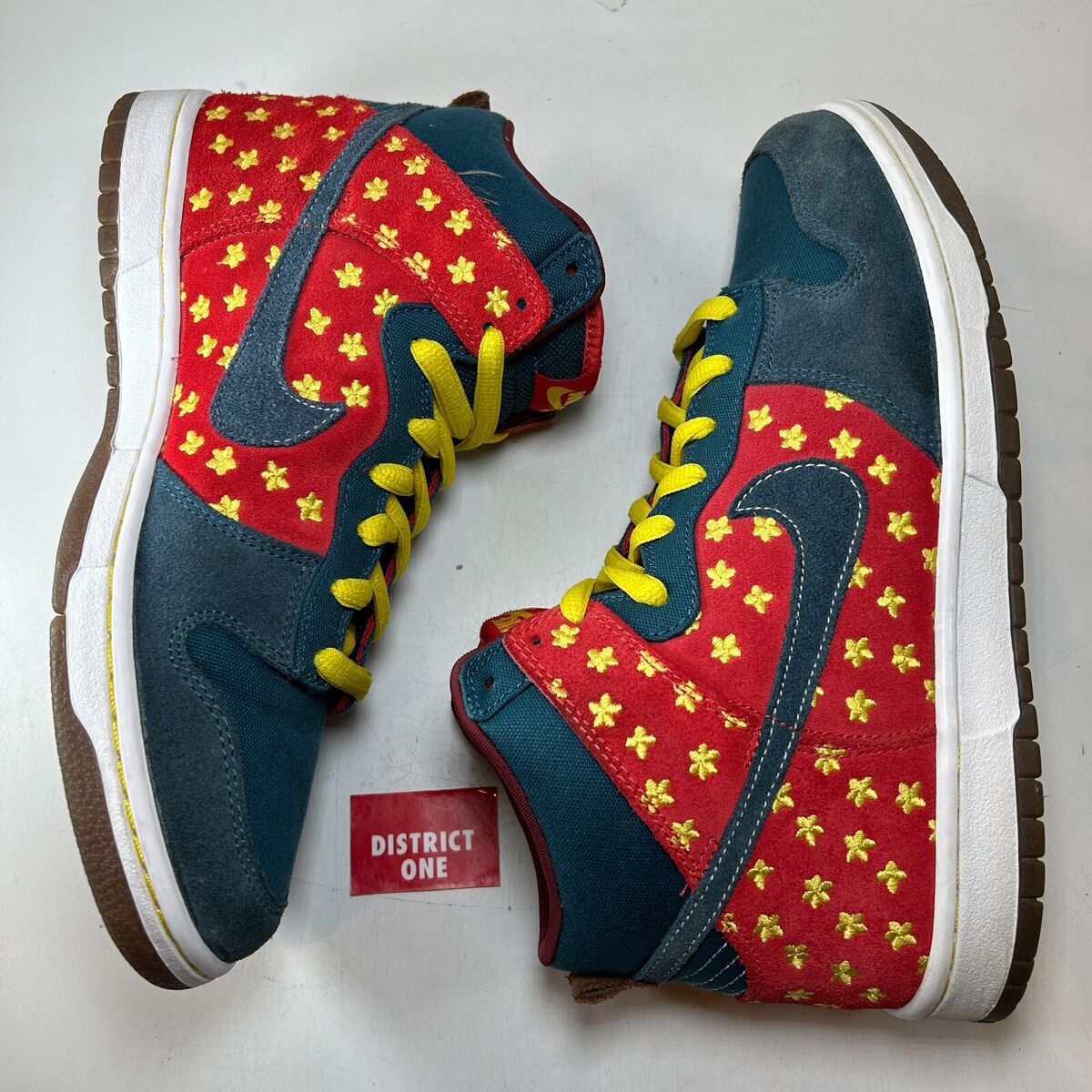 Nike Dunk High Premium SB Quagmire 2009 - Size 9.5 - 313171 Nike Dunk High Premium SB Quagmire 2009 - Size 9.5 - 313171