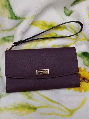 laurel way iphone wristlet