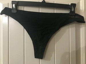 vince camuto thongs