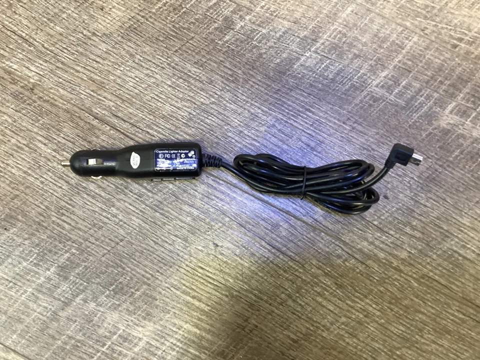 TOMTOM  One 4N00.005 GPS PORTABLE GPS NAVIGATOR bundled w/ 12v adapter (Read) - Image 2 of 4