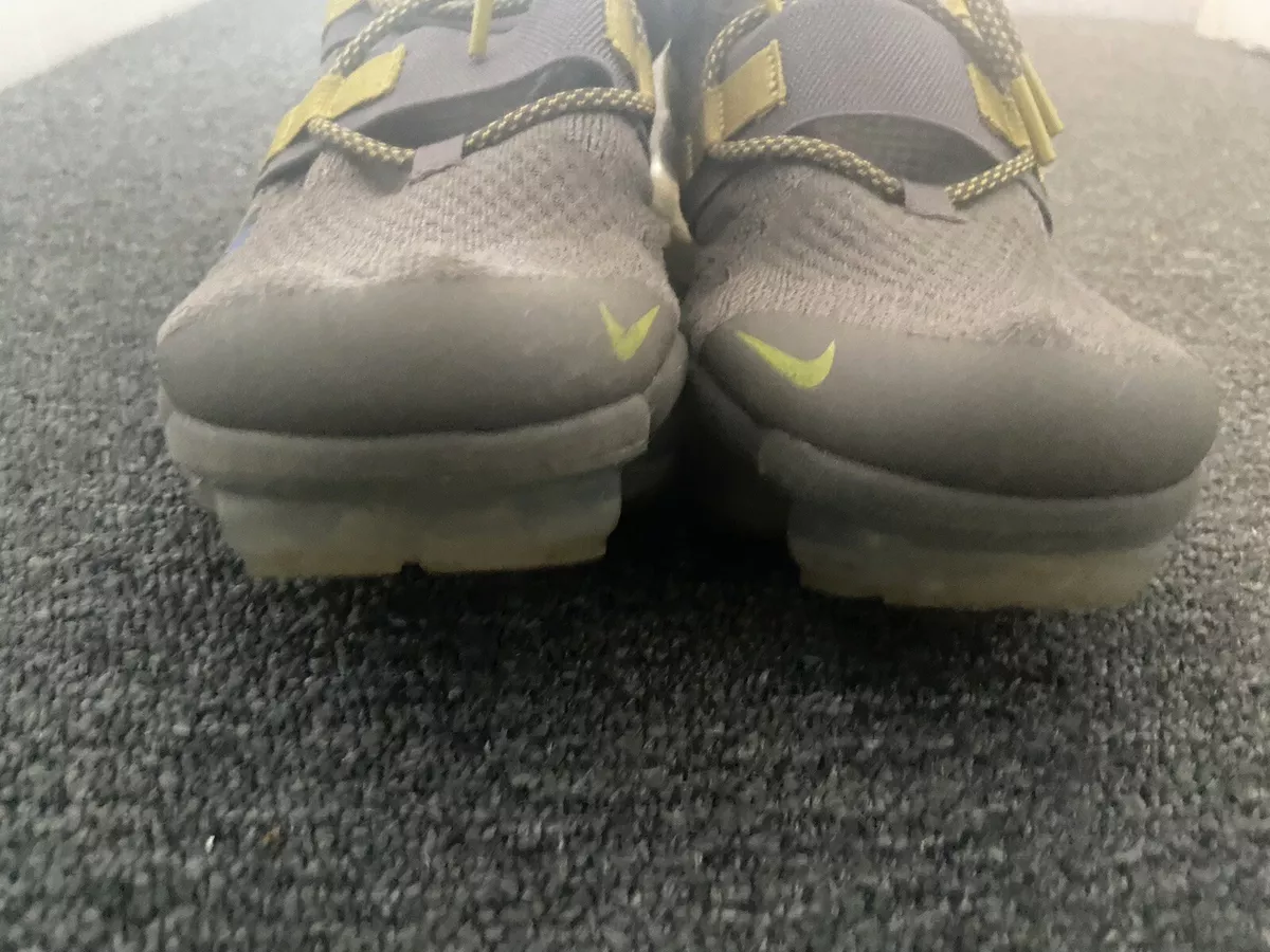 nike vapormax size 9 Broken Strap On Left Shoe eBay