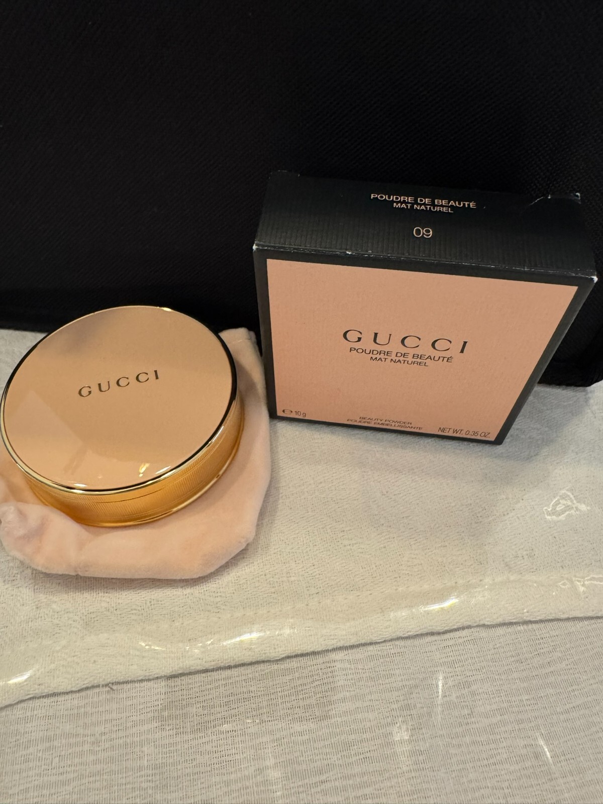Poudre Mat Naturel 09 Gucci pour sublimer les teints olive au quotidien