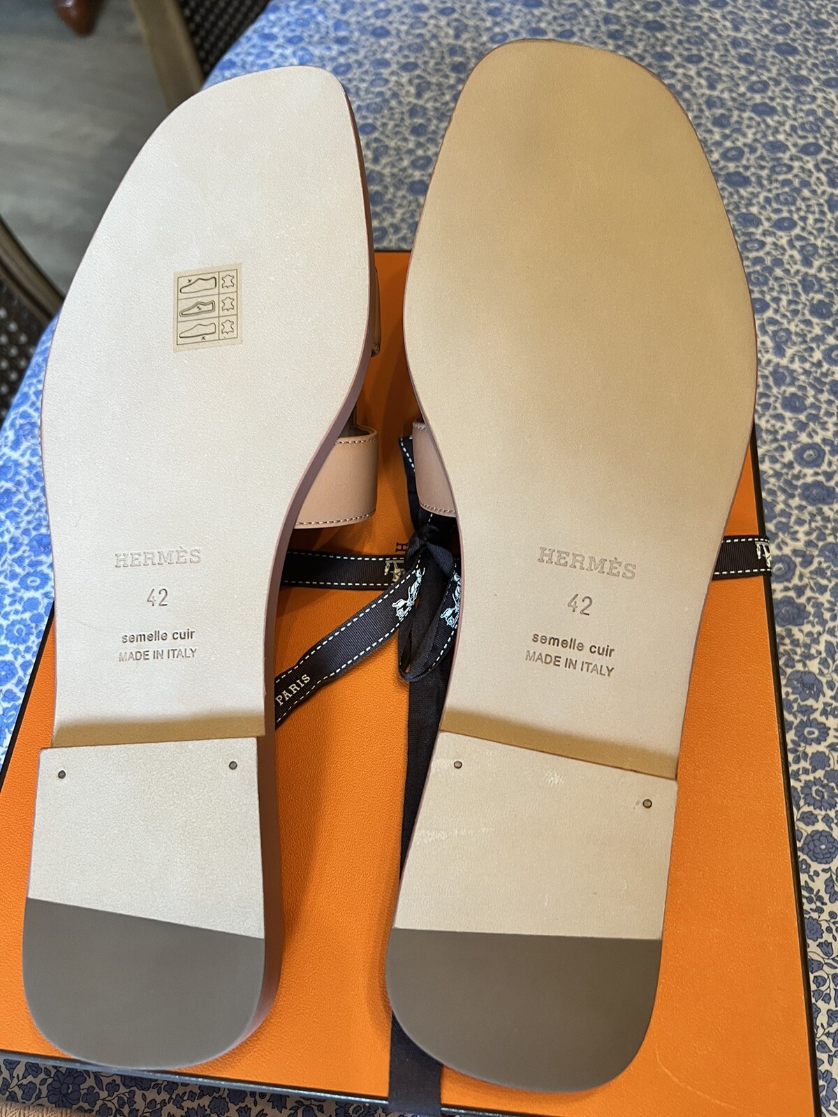 Hermes Oran Leather Sandals Granit Rose Rare Size 42 NIB image 3