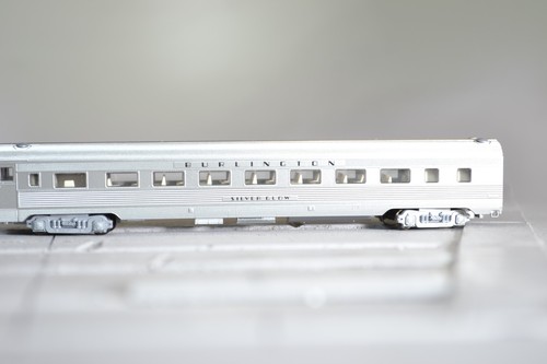 88143 ESCALA N KATO CB&Q CHICAGO BURLINGTON Y QUINCY AUTOCAR BRILLO PLATEADO | Condition: Used