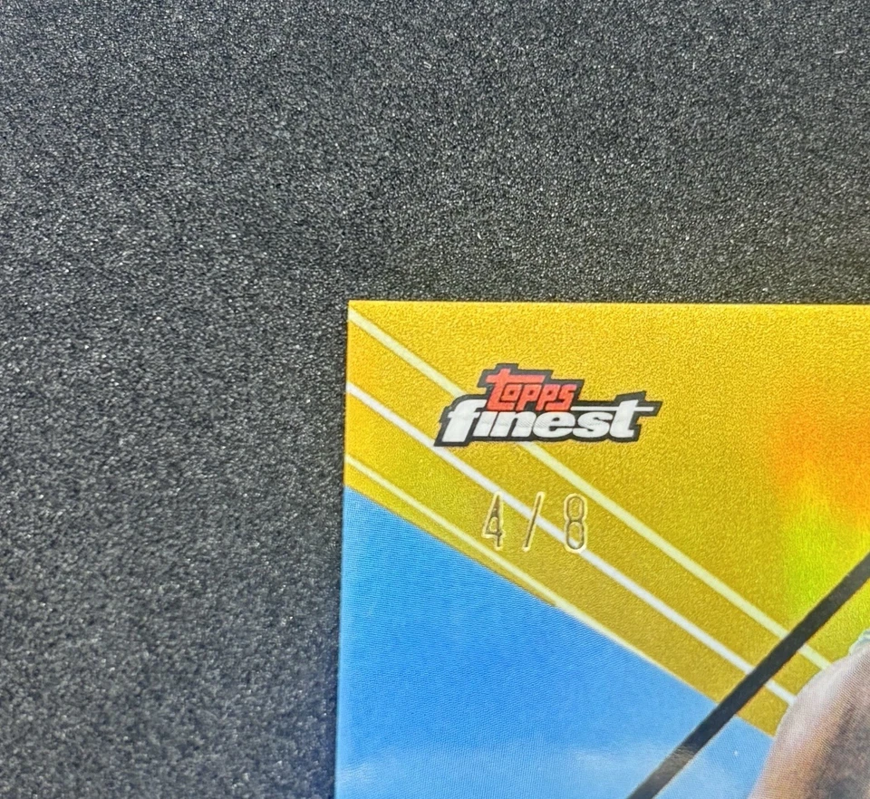 Topps Finest Baloncesto Oro 4/8 Raro Número Match Jrue Holiday Crnrs 2024 Foto 3 de 4