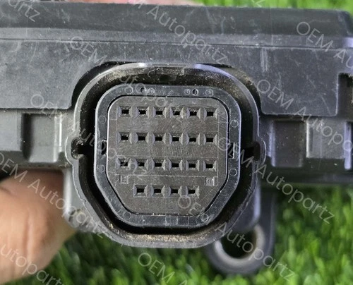 Toyota Sienna 3.5L 2013 Transmission Control Computer Module 89530-08070 Oem use - Picture 4 of 13