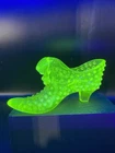 FENTON YELLOW TOPAZ OPALESCENT HOBNAIL CAT HEAD SLIPPER SHOE URANIUM GLOW VASELI