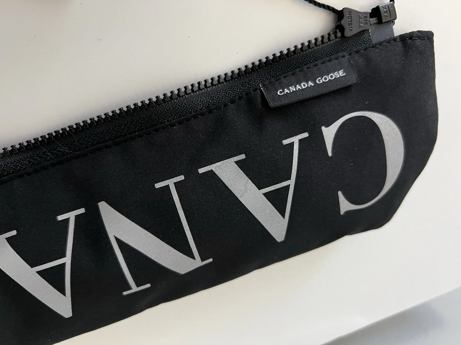 Canada Goose Nero Riflettente Cappuccio Bordo 19 5" Nuovo con etichette