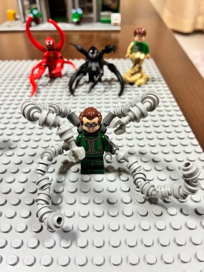 LEGO Marvel Daily Bugle Redaktionsgebäude 76178 – Bild 6