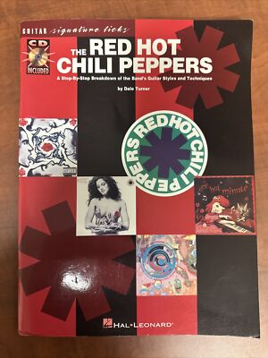 Hal Leonard The Red Hot Chili Peppers Guitar Signature Licks Book with CD