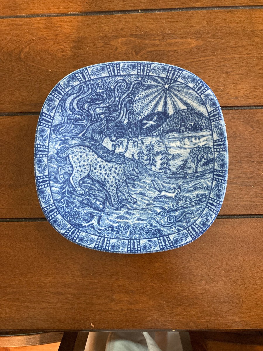 Julen Rorstrand 1984 Wall Plate Sweden Gunnar Nylund Lynx Star