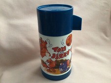 TOM AND JERRY 1973 SMALL CHILDS THEMOS FLASK MADE IN ENGLAND BY ALADDIN GOOD CON