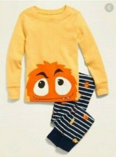 New Old Navy Unisex Monster Printed Long-Sleeve Pajama Set for Toddler 4T 5T
