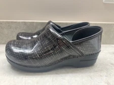 Dansko Womens 40 Professional Clogs Nursing Shoes Plaid Black/Silver