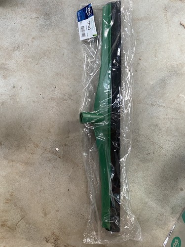 Vikan 77542 Floor Squeegee with Replaceable Cassette, 600mm Green - Picture 3 of 3