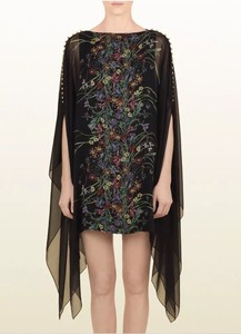 gucci kaftan dress