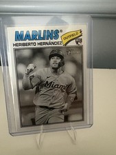 2026 Topps Heritage #323 Heriberto Hernandez Black And White Variation Marlins