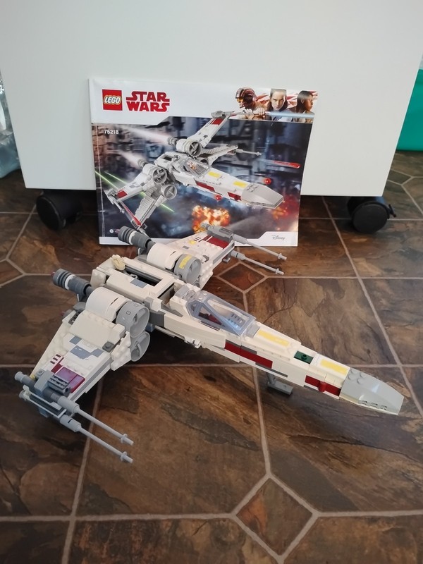 Lego Star Wars X-wing Starfighter 75218