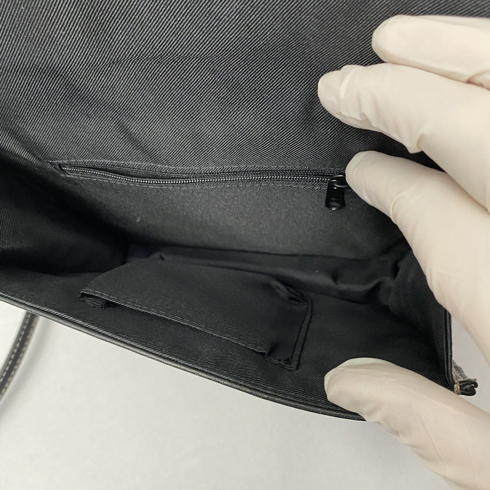 Fossil Black Leather Crossbody Shoulder Bag Traveler Organizer Purse 90’s thumbnail 10