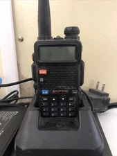 BAOFENG UV-5R 5W 1800MAH 128CH UHF VHF DUAL BAND TWO WAY HAM RADIO WALKIE TALKIE