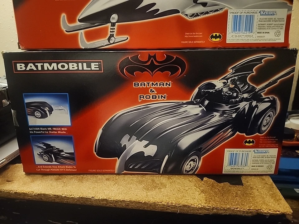 Batimóvil Batman & Robin 1997 con misil Ice Shatter y vehículo Jet Blade Foto 4 de 4
