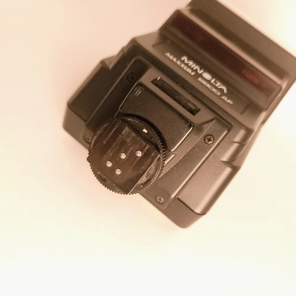 Minolta Camera Maxxum 2800 AF Flash With Case - Image 4 of 4