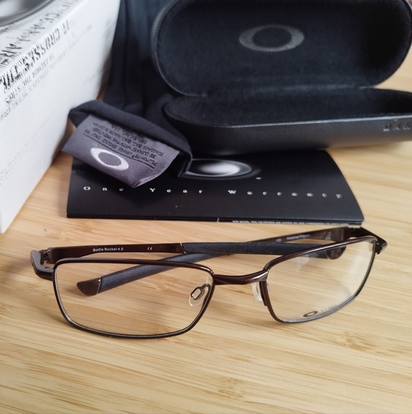 Oakley Bottle Rocket 4.0 polished brown