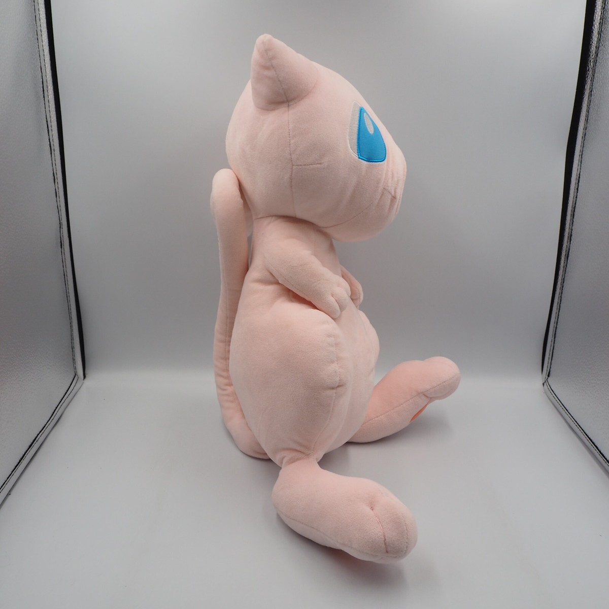 MD1902 Mew Pokemon Center 2019 Life Size 16
