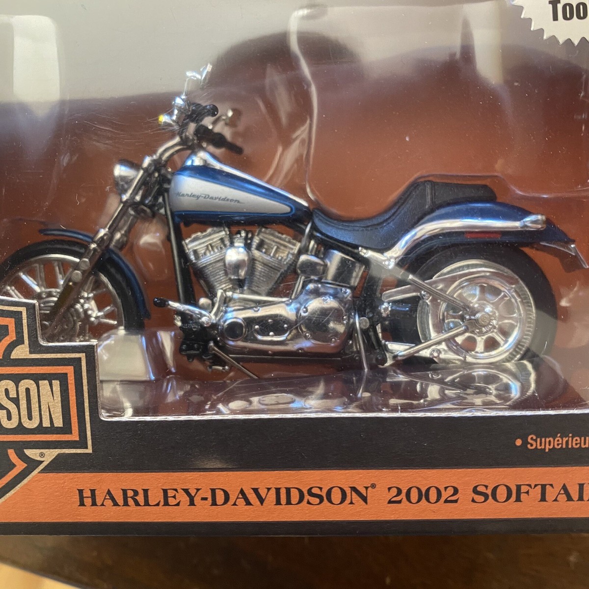 Racing Champions Harley Davidson 2002 Softail Deuce 1:18 DieCast
