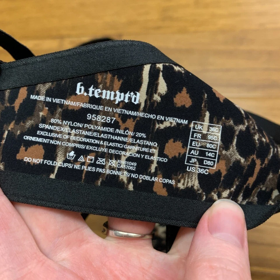 Sujetador b.tempt'd Wacoal 958287 para mujer 36C negro b.wow'd camiseta push up todos los días Foto 3 de 4