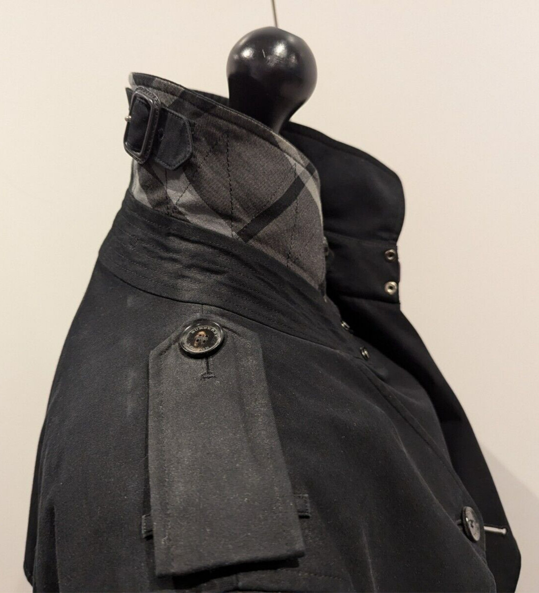 Burberry Kensington Black Nova Check Mid Length Trench Coat - Size 50 image 7
