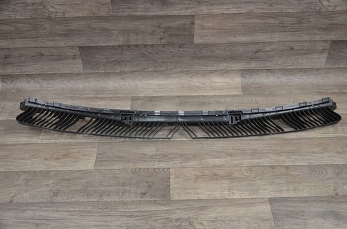 VW Tiguan 5NII 2023Bj Stoßstangenhalter Halter Stoßstange hinten mitte 5NA807863