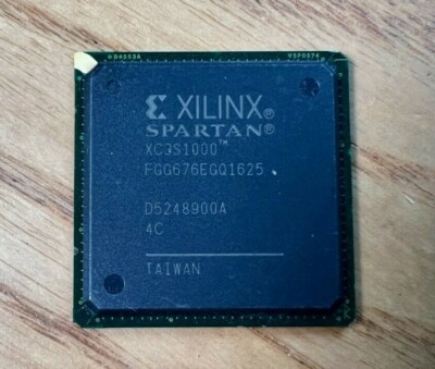 XC3S1000 Xilinx - IC-PLD CPLD UNPRGMD