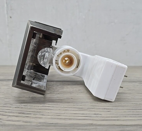 Bath & Body Works Wallflowers Nightlight Holiday Lantern Fragrance Plug-In - Picture 6 of 7
