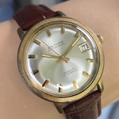 Vintage WALTHAM men's automatic watch Date FHF 905 swiss made