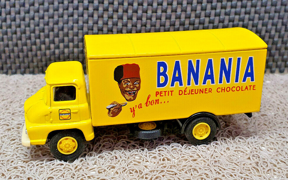 Camion Miniature Corgi Bedford Perrier 1960 - Collection Véhicules Publicitaires Anciens