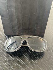 LOREE RODKIN Sunglasses model DYLAN GRAY Color