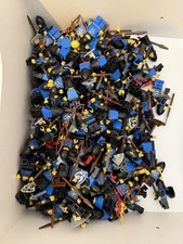 LEGO Black Falcon X156 Minifigure Knights Vintage Castle with Accessories Bundle