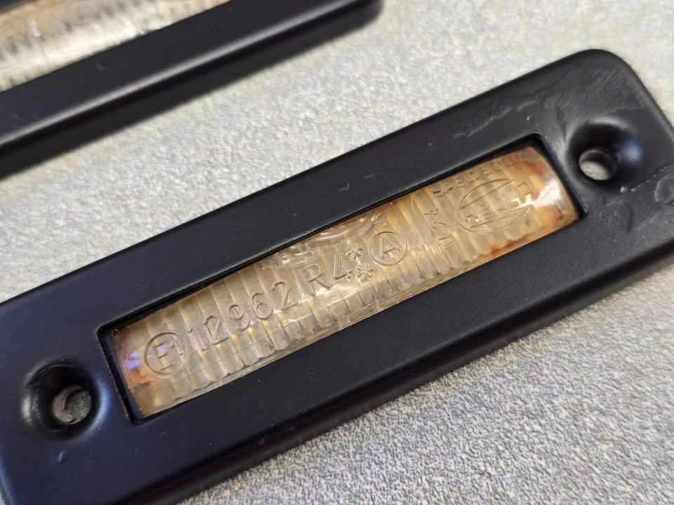 PAR DE LENTES DE LUZ DE MATRÍCULA ORIGINALES ORIGINALES USADAS PORSCHE 928 CON BISELES #8 Foto 4 de 4