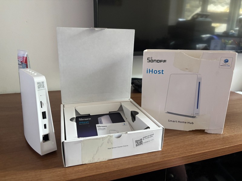 SONOFF iHost Smart Home Hub Local Private Server Device,Support Zigbee Ecosystem